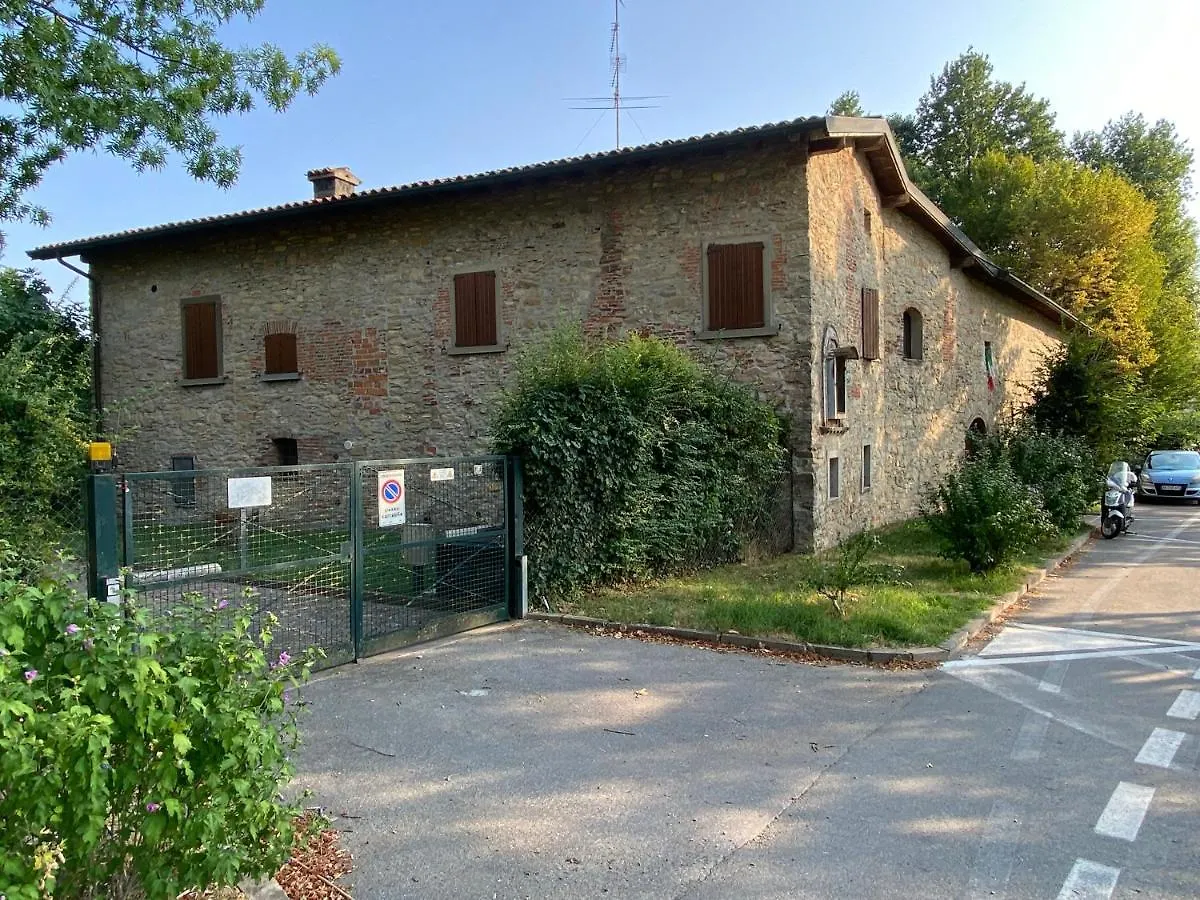 Villa Cascina Cavalli Astino à Bergame 0*,  Italie